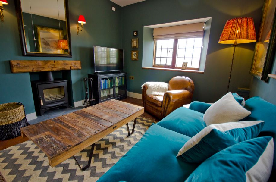 Rhino Lodge at Port Lympne resized for website.JPG