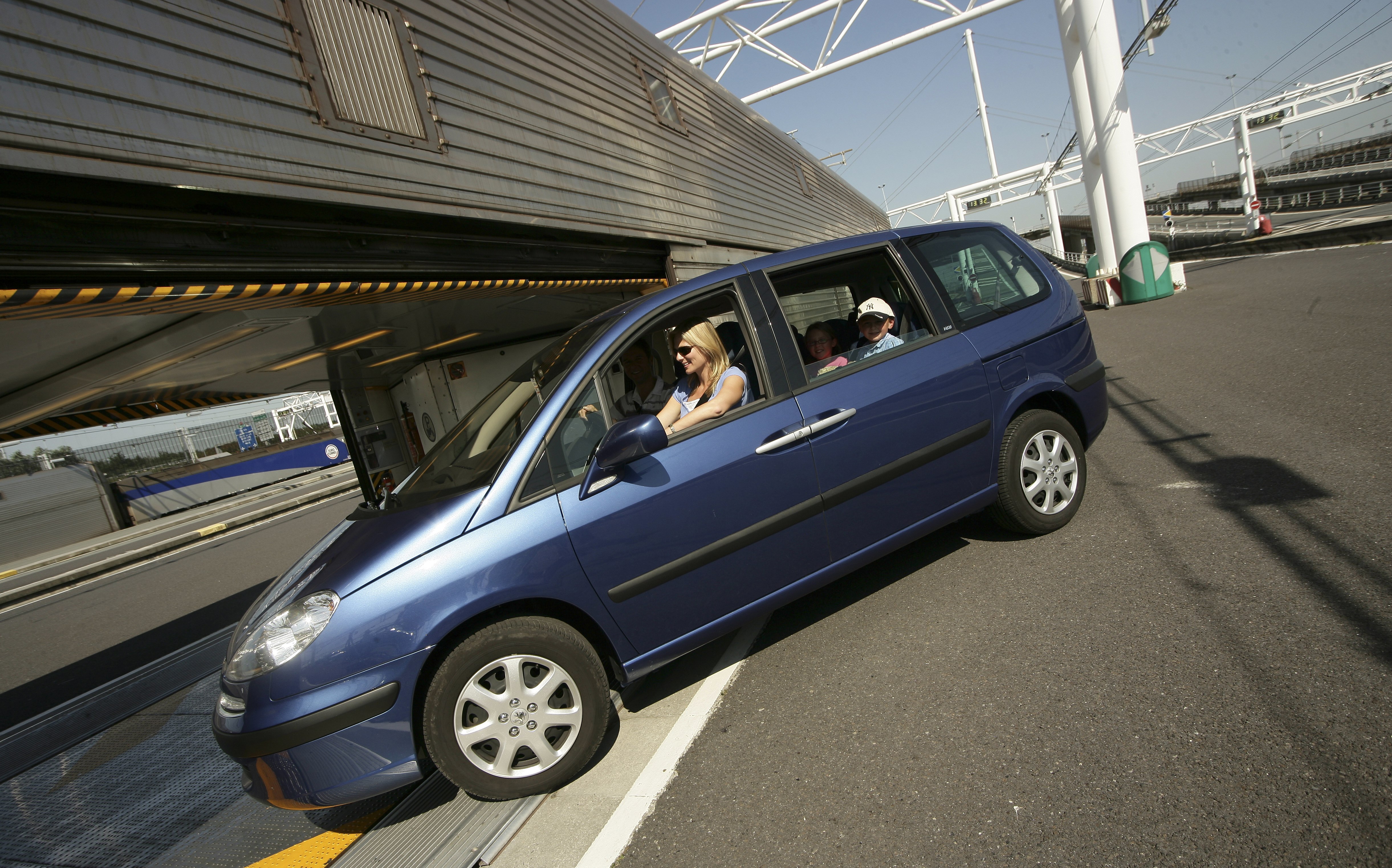 eurotunnel-car-oct-06.jpg