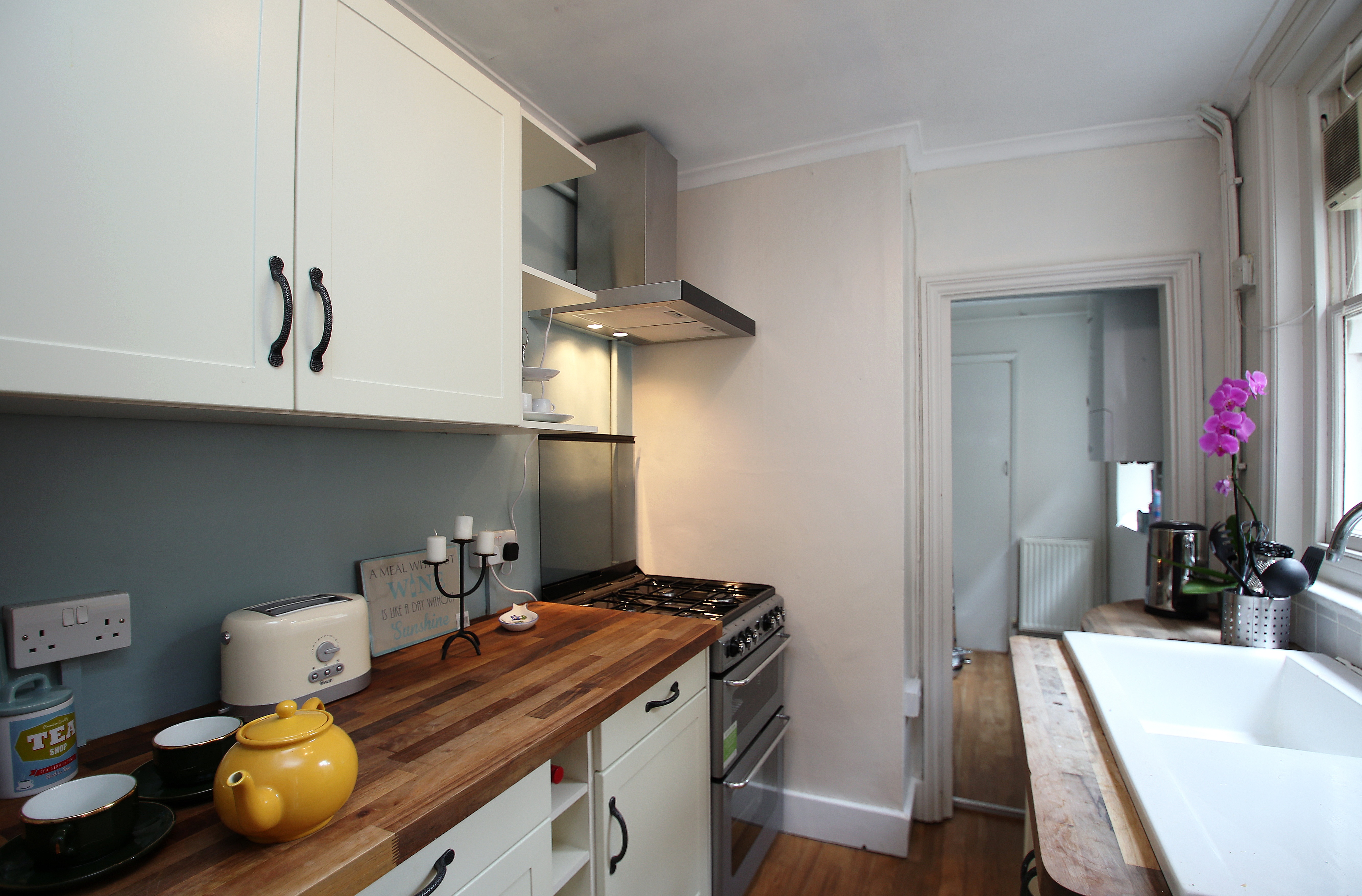 Augustines Cottage - kitchen.jpg