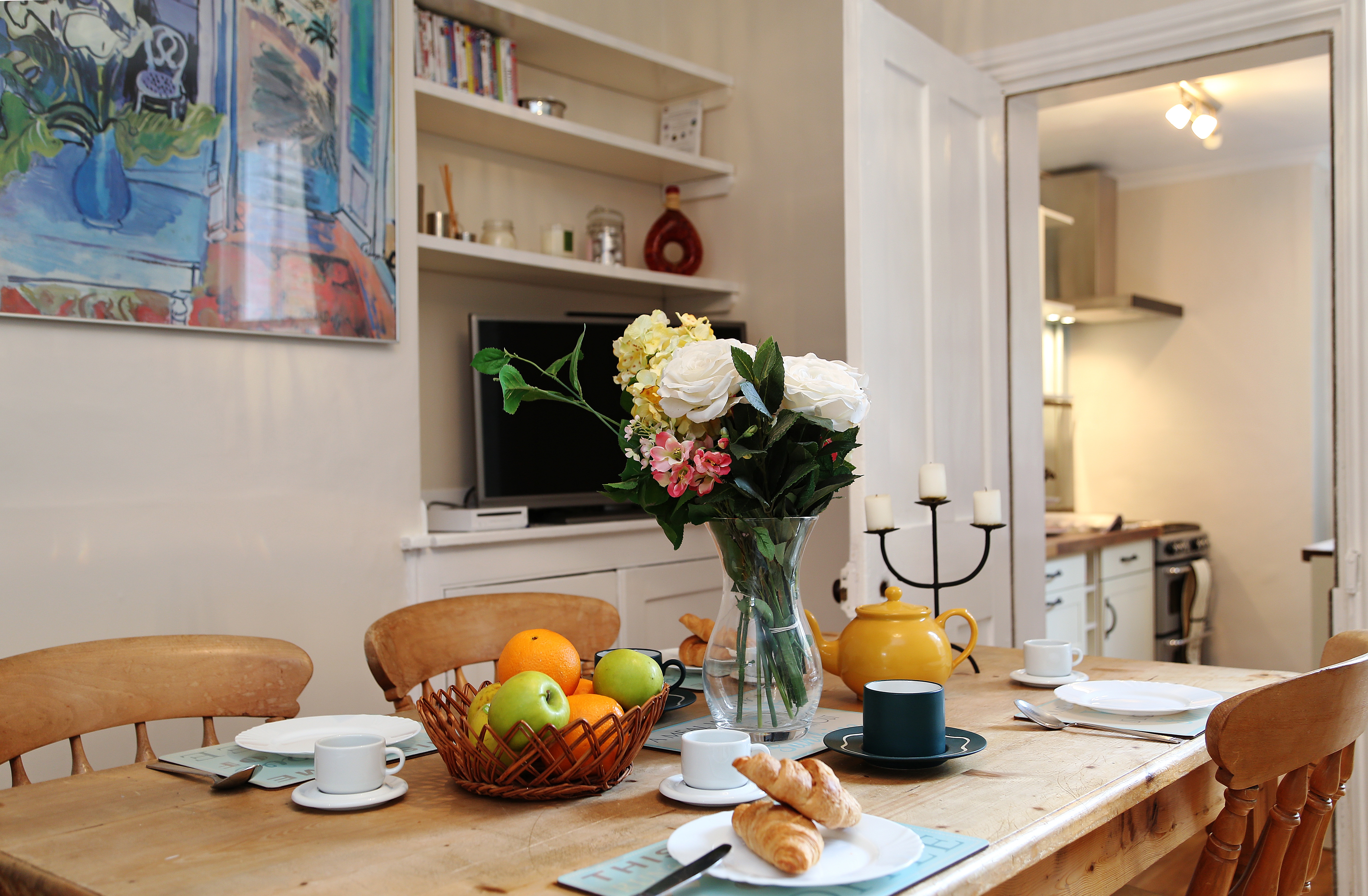 Augustines Cottage - dining table.jpg