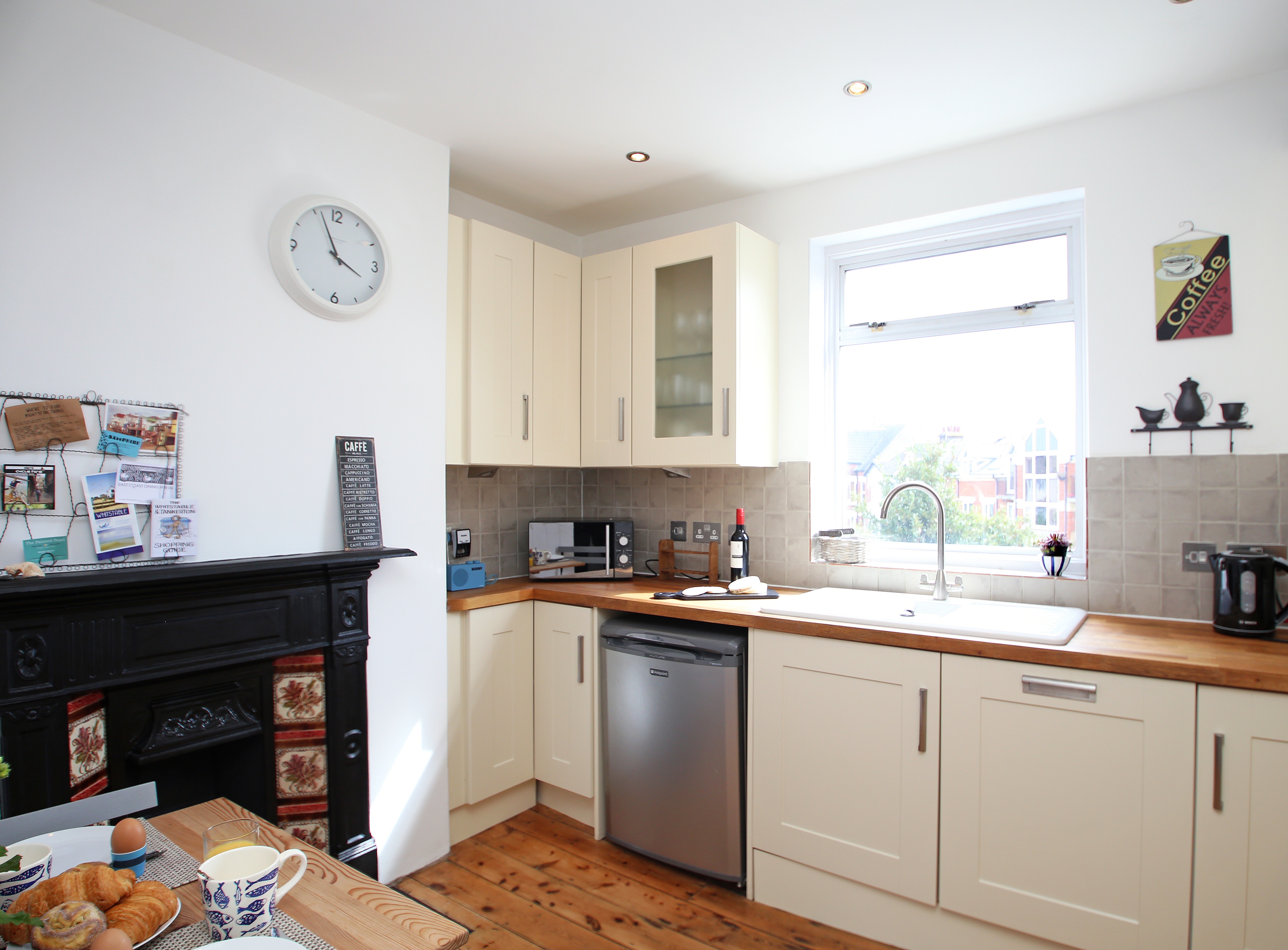 Castle View - kitchen.jpg