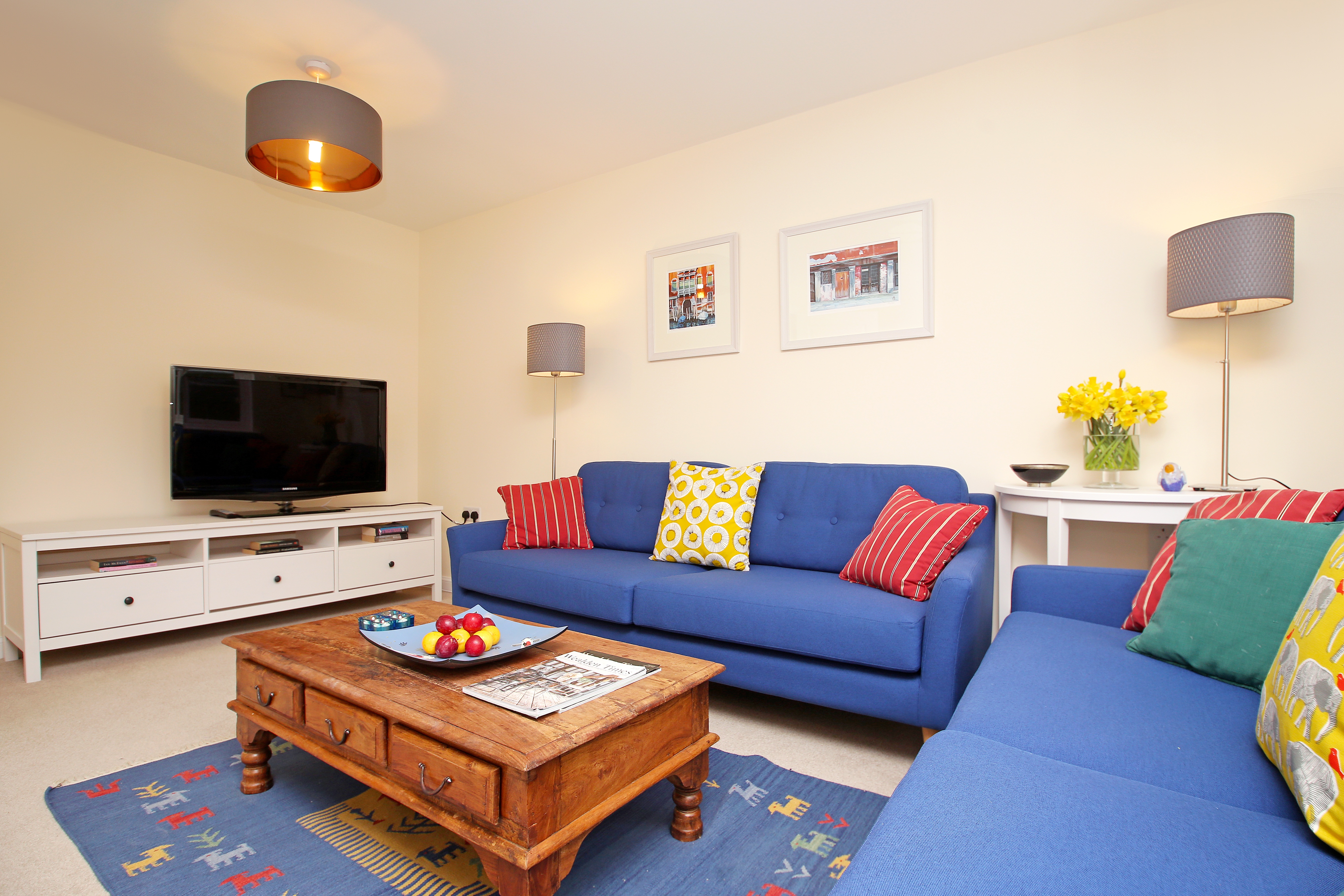 Redbud Riverhouse - Sitting Room (2).jpg