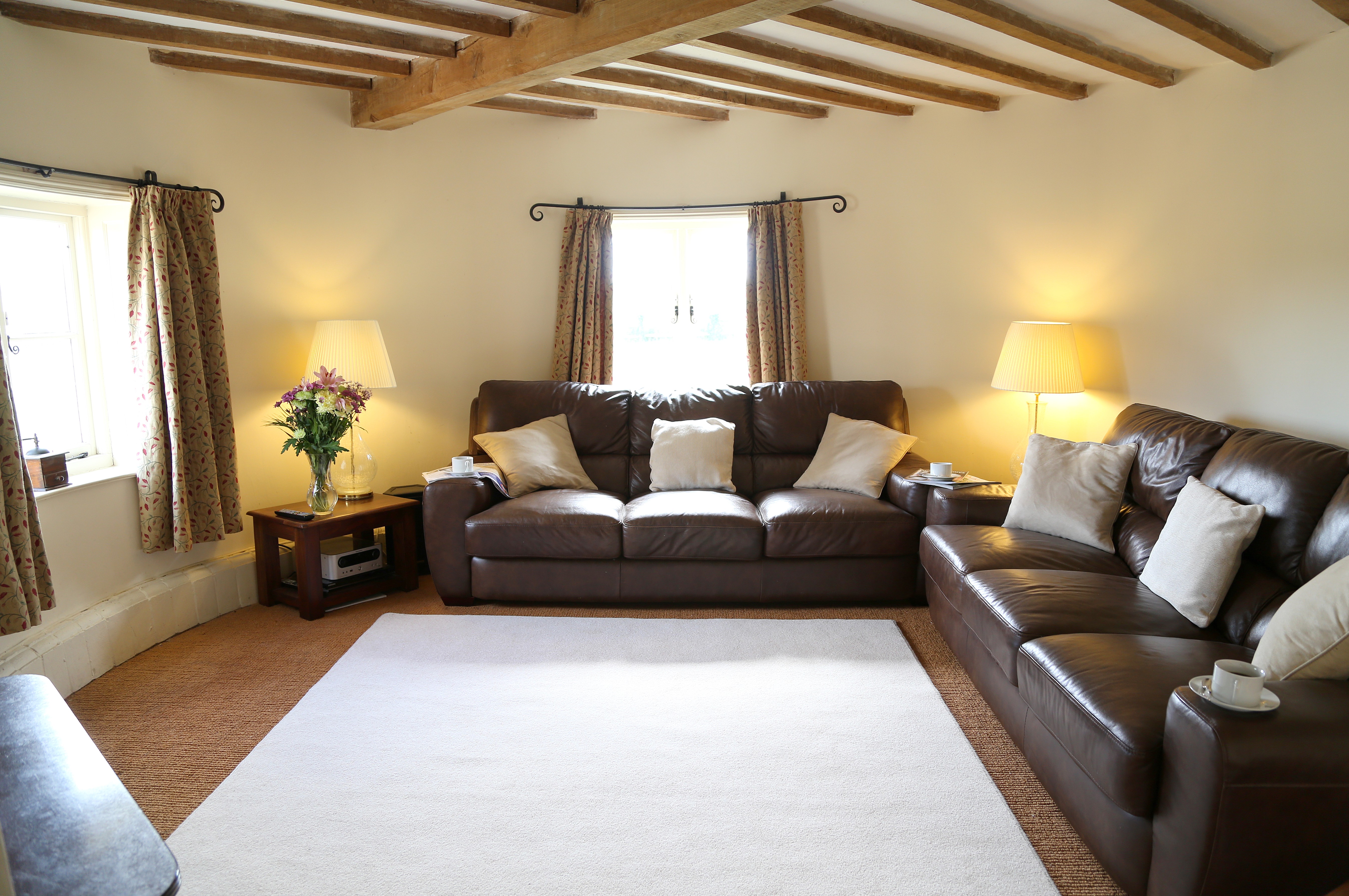 The Oast living room (2).jpg