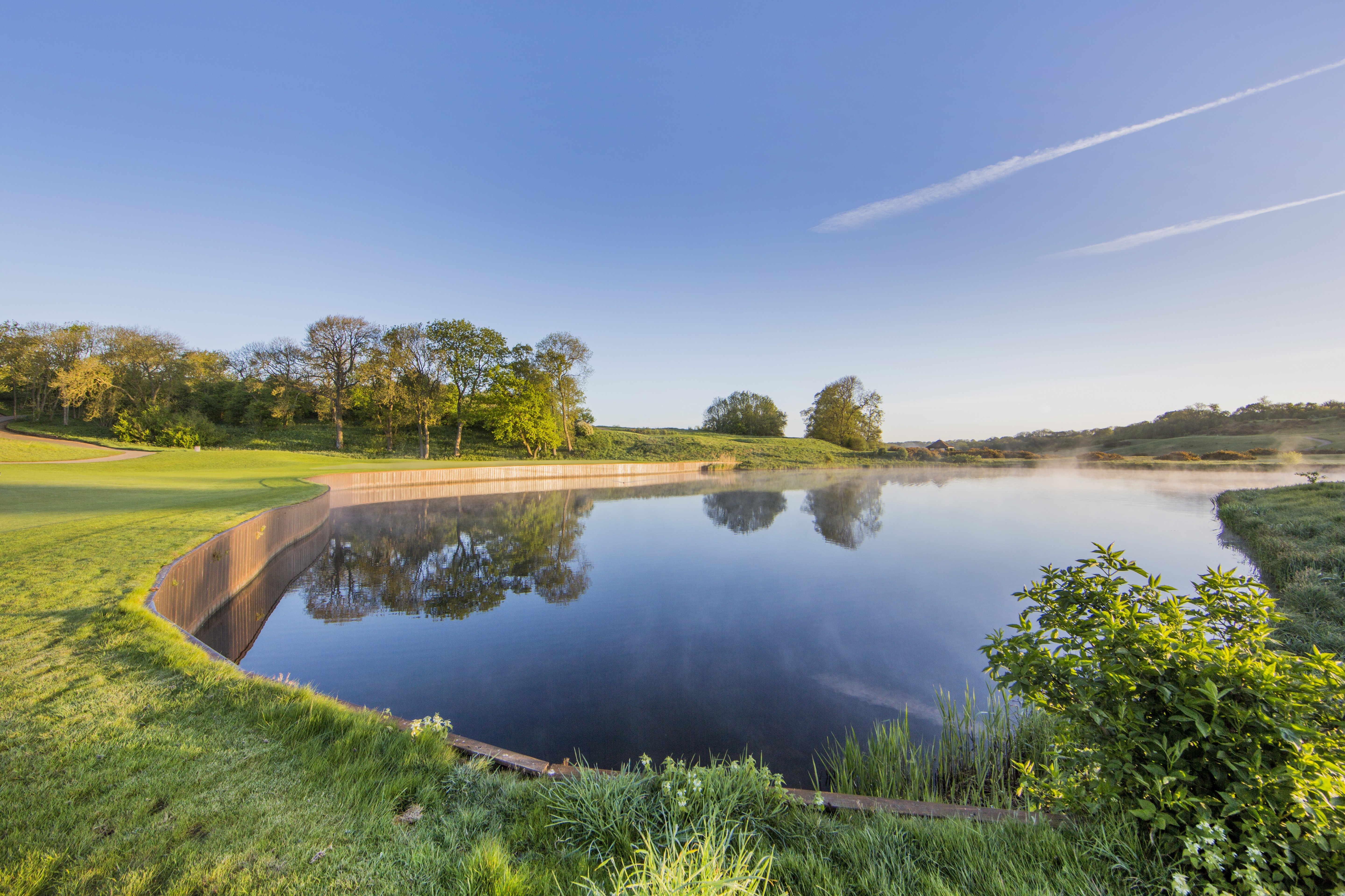 The water on the 1st Hole of The International Course at London Golf Club, Kent.jpg