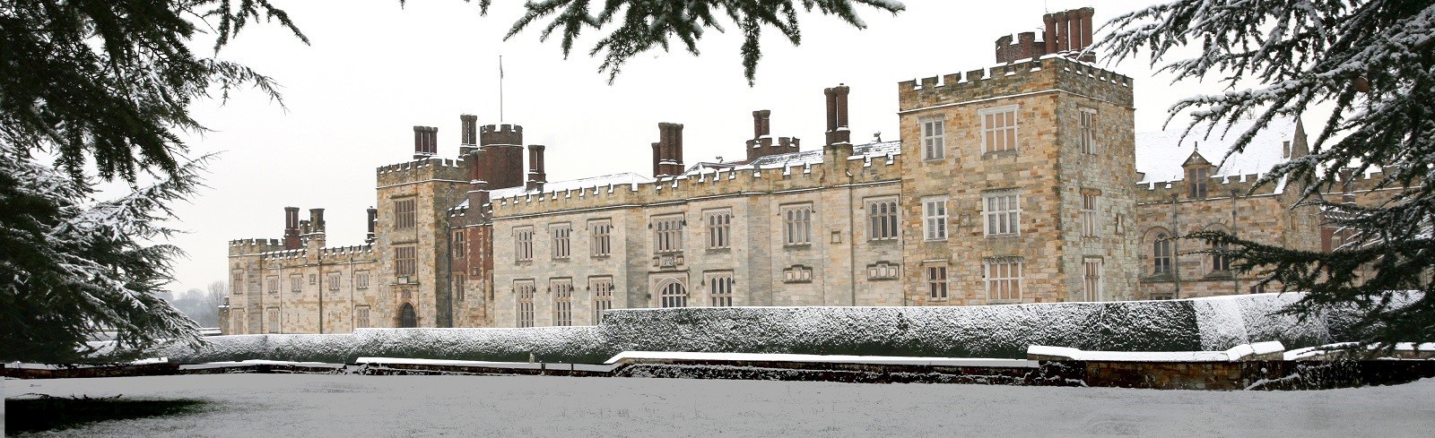 1a76a367-c929-4cfe-99d0-acf37fe452fe-Penshurst Snow(c) Paul Barsby cropped for visit kent.jpg