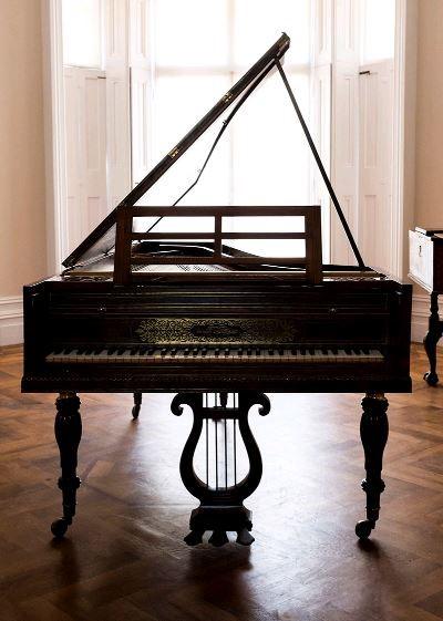 fed18361-5292-4bbe-881f-98dd0cae16f0-Richard Burnett keyboard_finchcocks charity.JPG