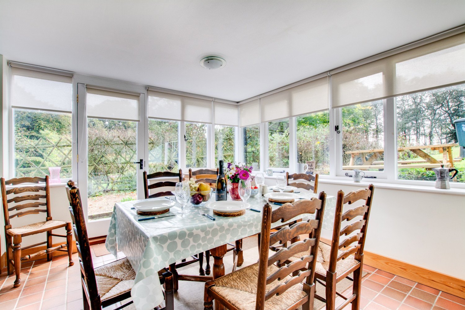 CT031 Dining Area View 2