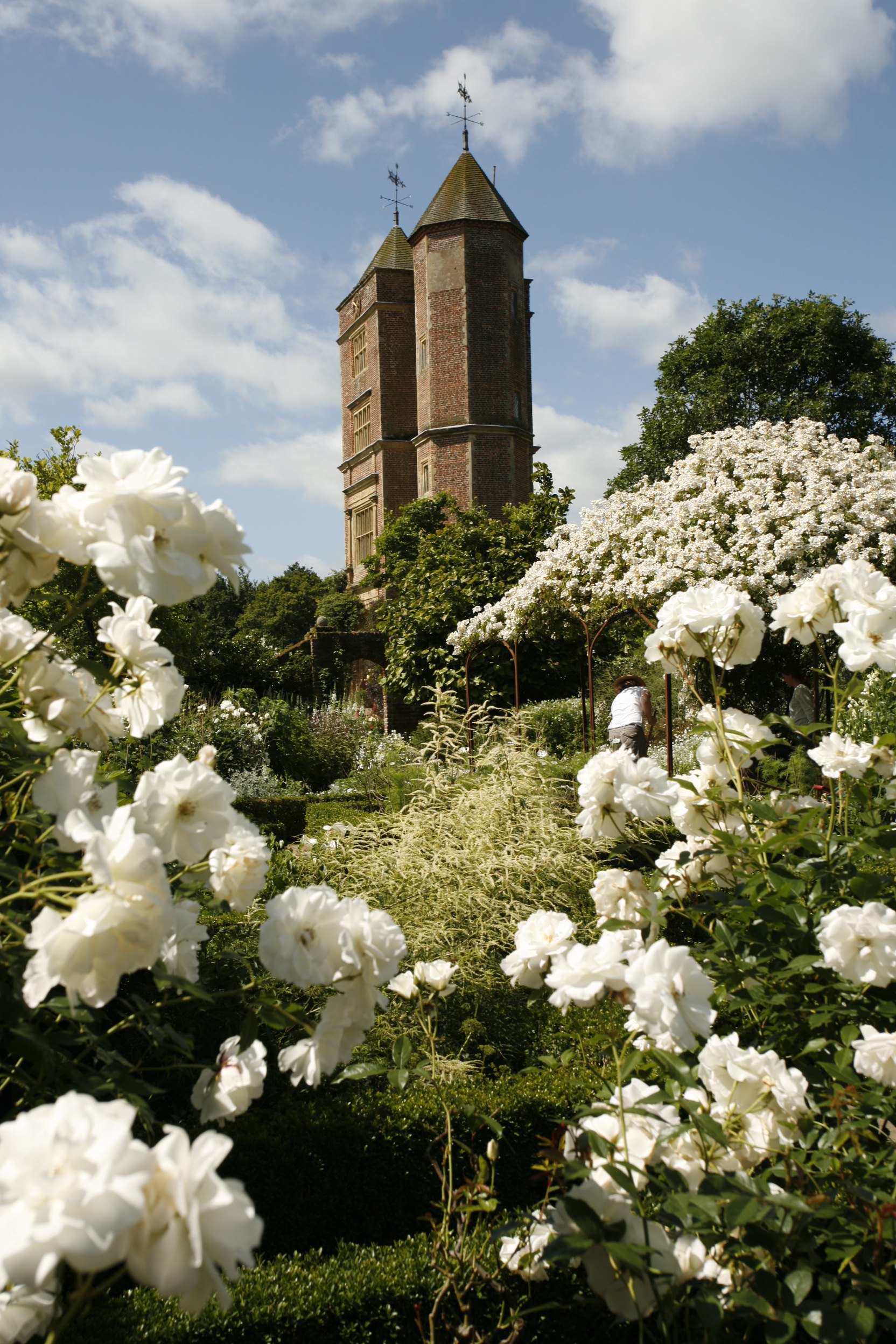 sissinghurst-castle-farmhouse--2825.26th-june-029.jpg