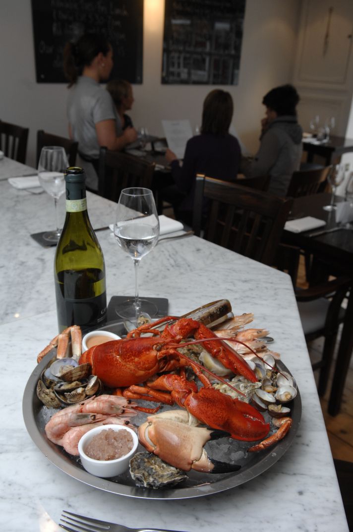 chapmans-seafood-bar-brasserie-1.jpg