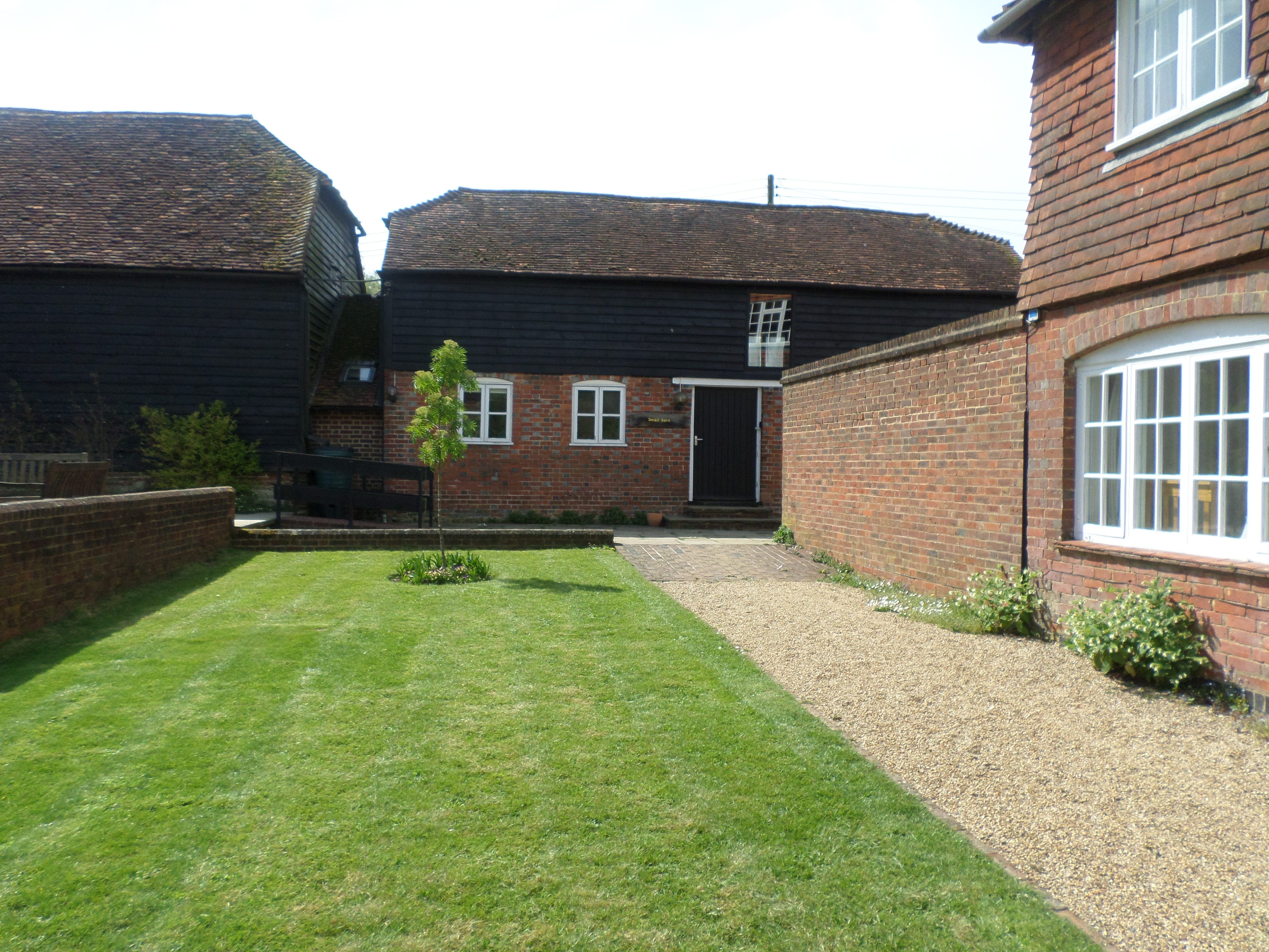 smallbarnandstables.jpg
