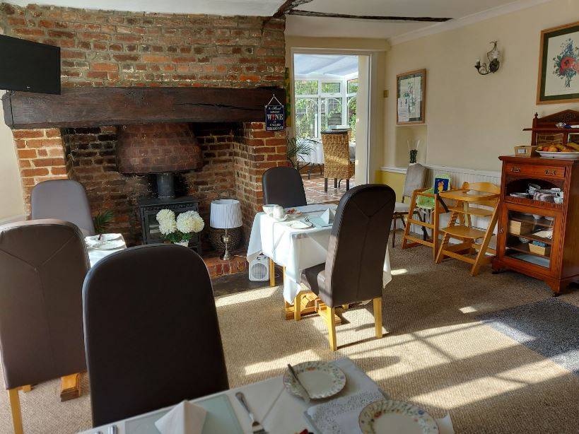 The Beaumont Breakfast Room Snip